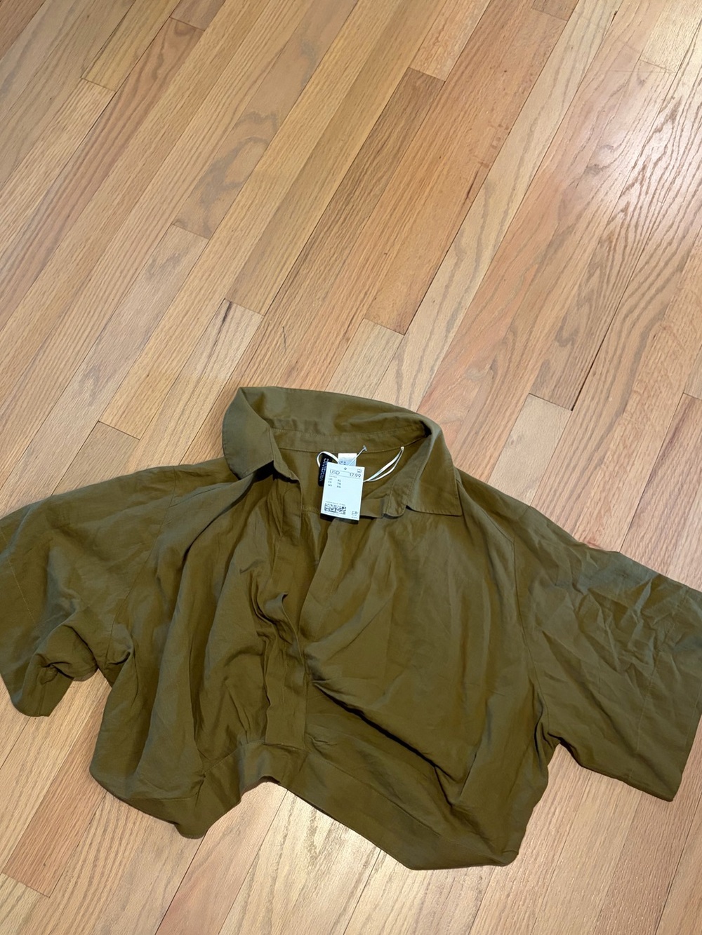 H&M Olive Green Cropped Button-Up Top